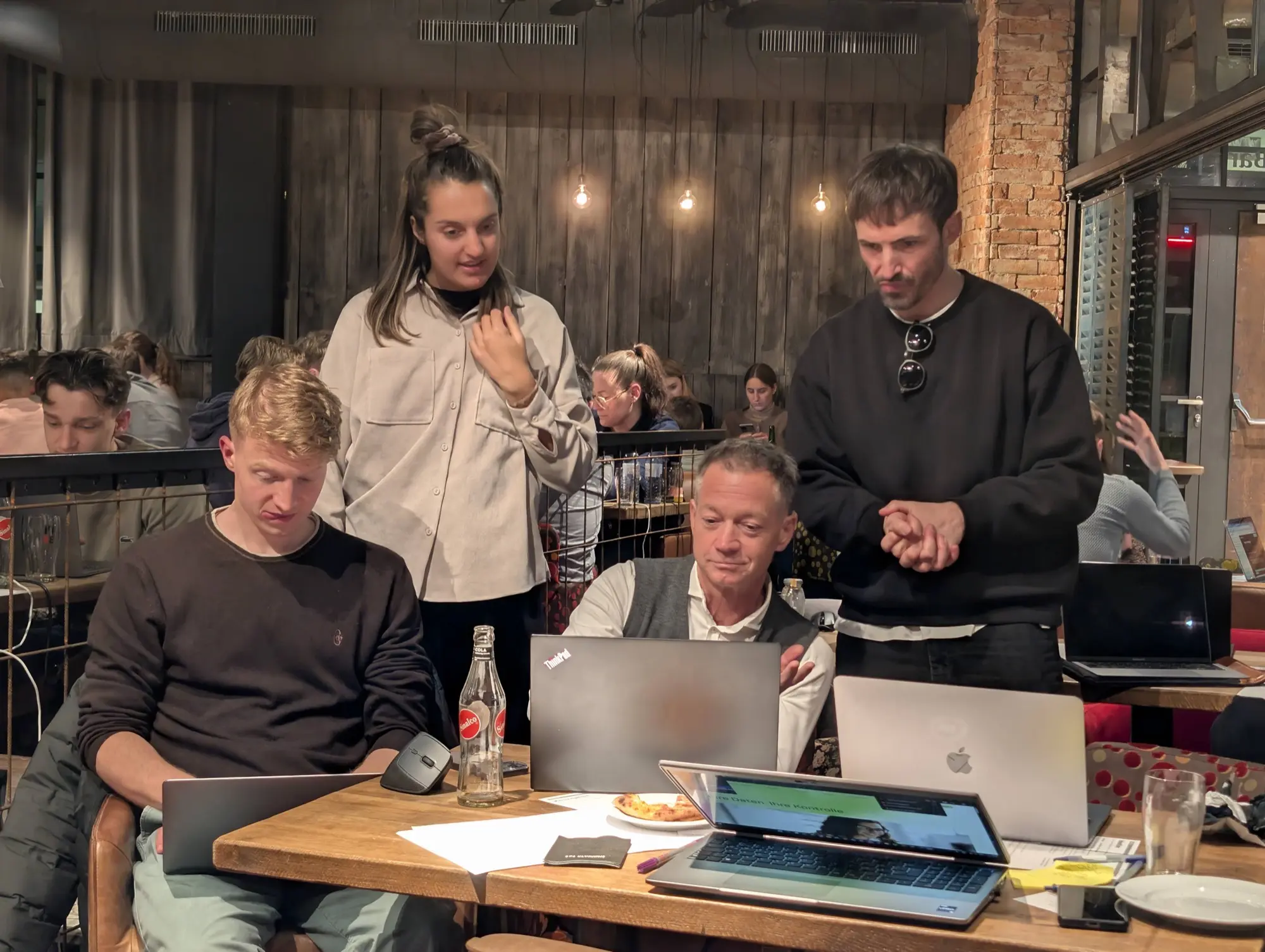 Teams bauen live an Lösungen